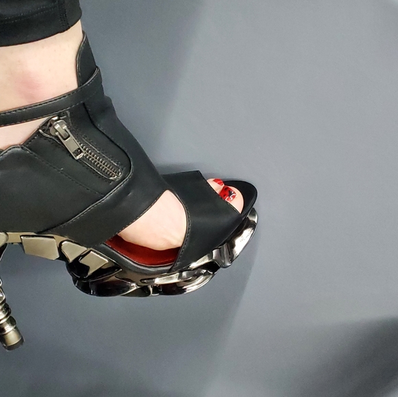 Meet your Posher, Yunaleska - Picture 4 of 4